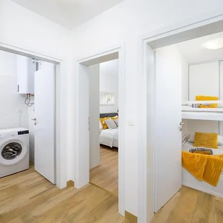 Rita By Istrialux * Valtura