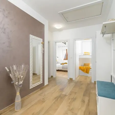 Rita By Istrialux Vila *