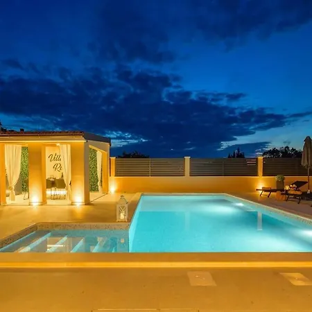 Rita By Istrialux Villa Valtura